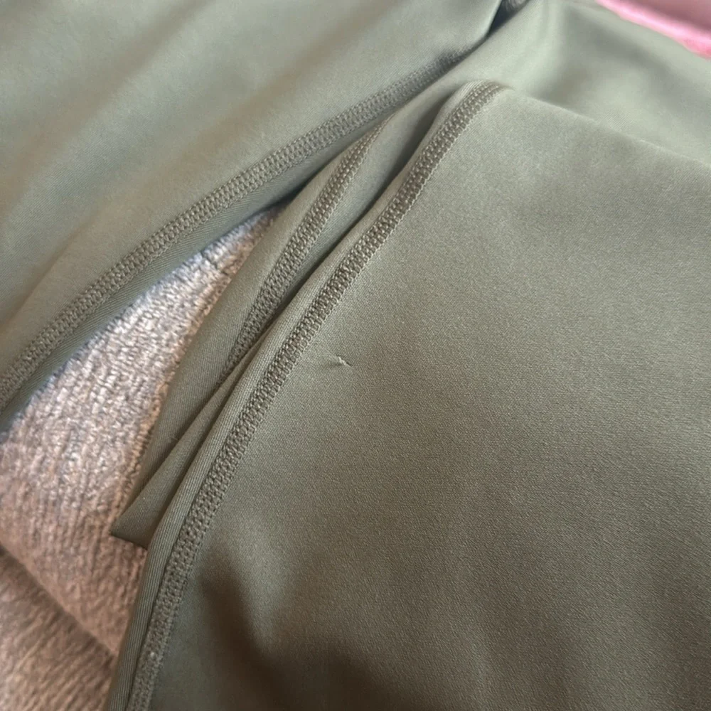 Nike Leggings Youth size large Army green color